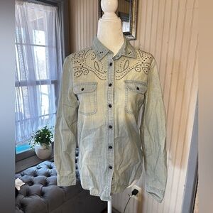 NWT American Eagle Studded Chambray Button Down Women’s Western Denim Top Size S